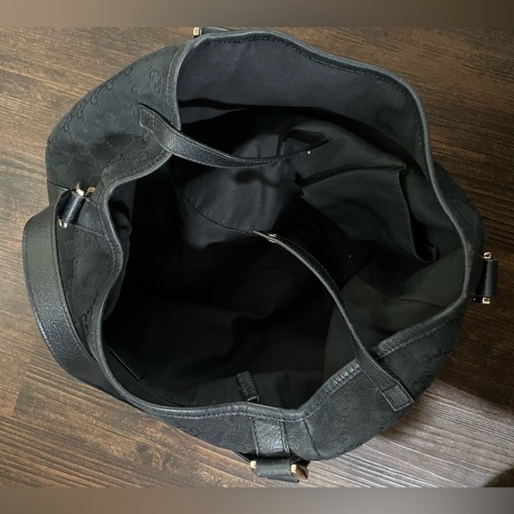 Gucci Abbey Tote - Picture 10 of 16